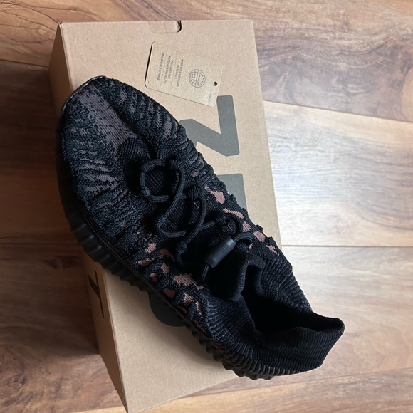 Yeezy 350 V2 knit black brand NEW - Picture 6 of 10